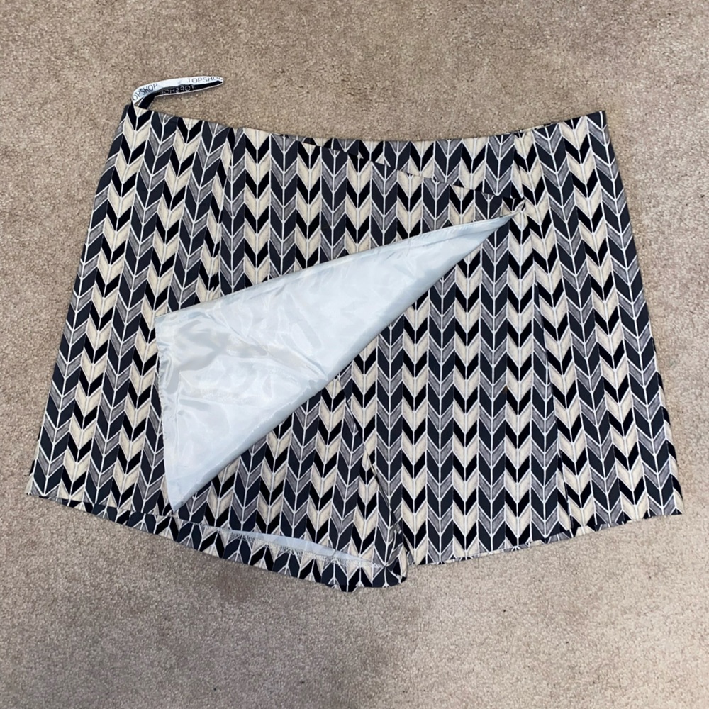 Printed skort - Picture 2 of 3